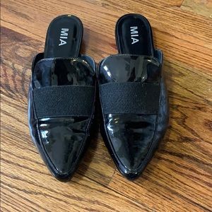 MIA black slides